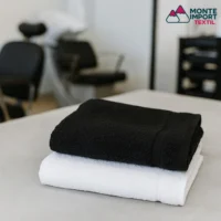 Toallas de peluquería blancas y negras 90% algodón 10% poliéster, resistentes y lavables para salones profesionales – Monte Import Textil